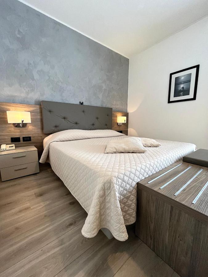 גראדו Hotel Regina מראה חיצוני תמונה