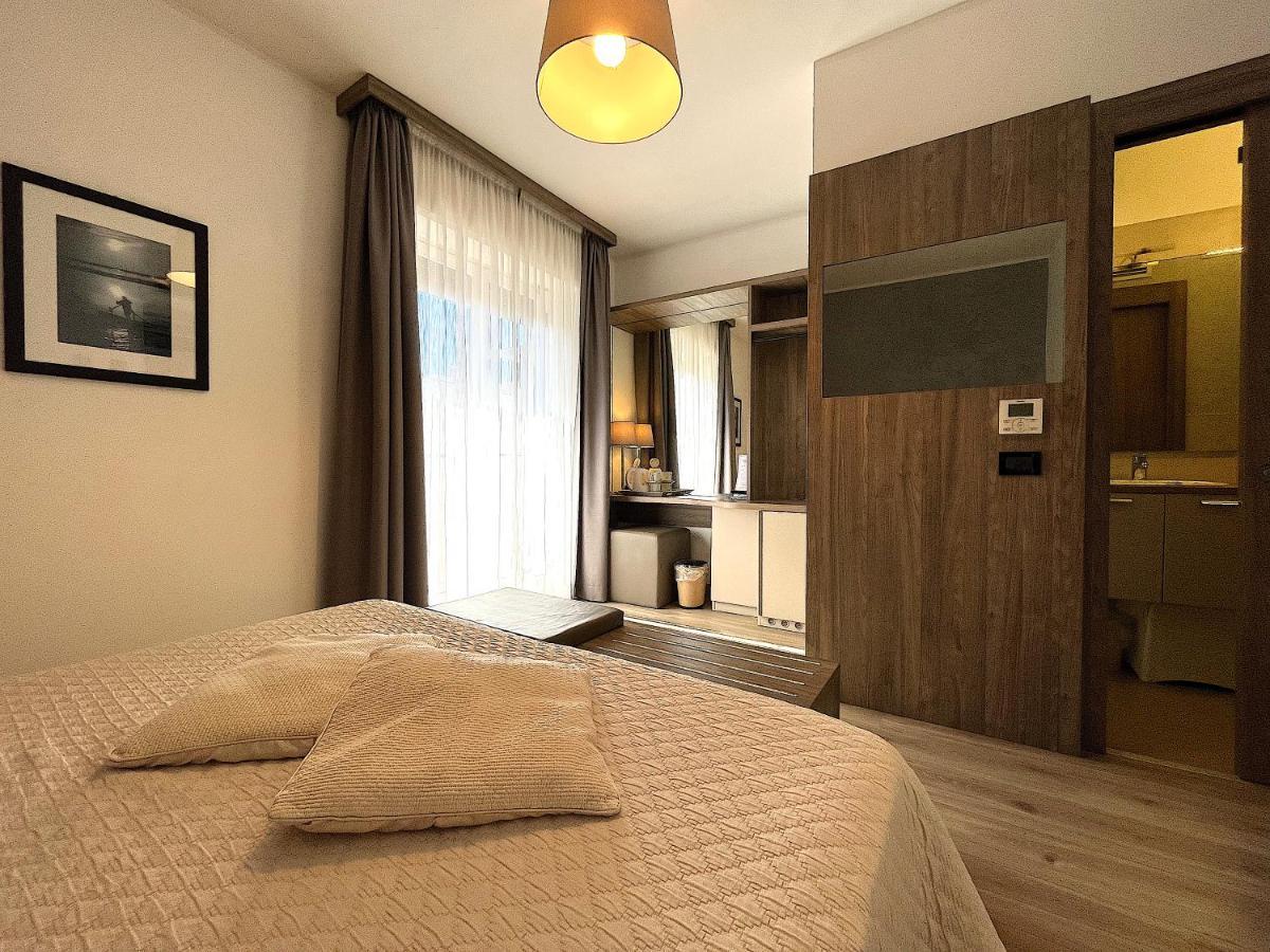 גראדו Hotel Regina מראה חיצוני תמונה