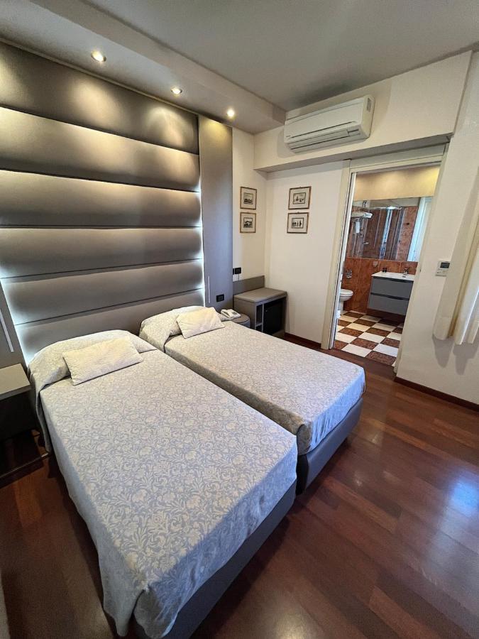 גראדו Hotel Regina מראה חיצוני תמונה