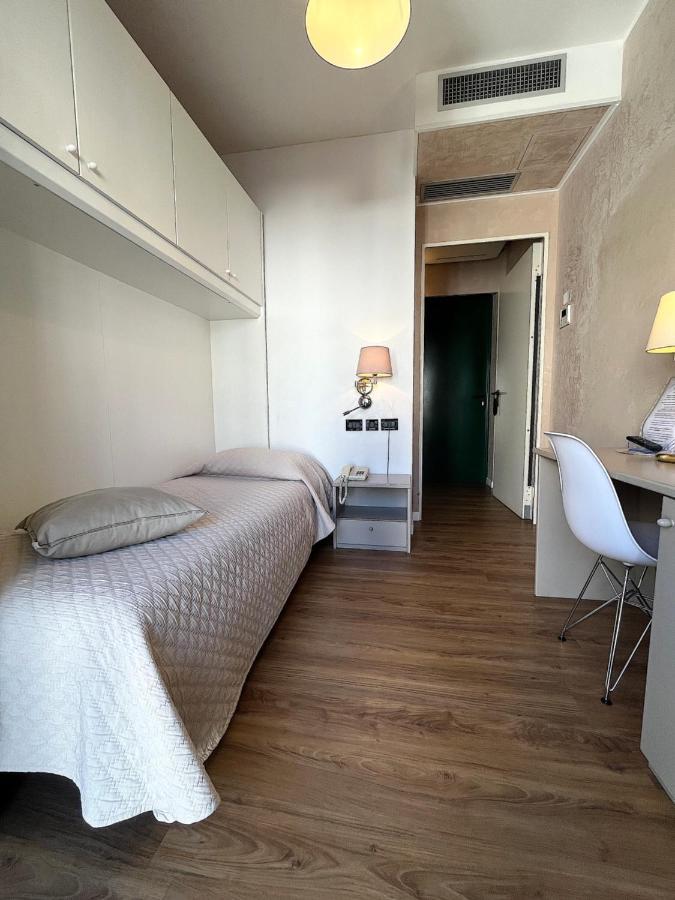 גראדו Hotel Regina מראה חיצוני תמונה