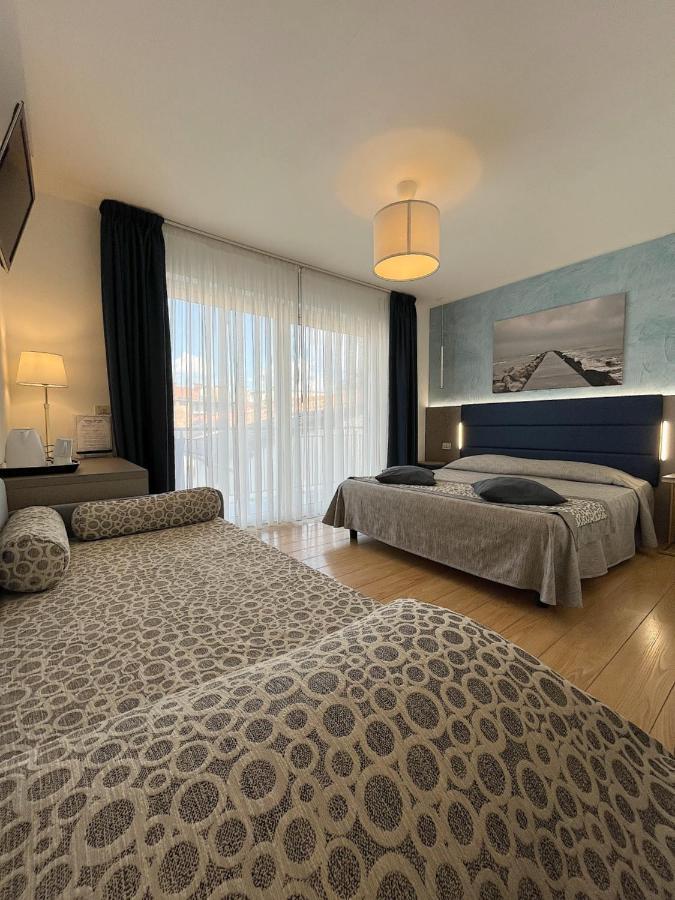 גראדו Hotel Regina מראה חיצוני תמונה