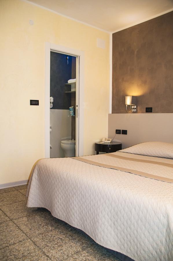 גראדו Hotel Regina מראה חיצוני תמונה