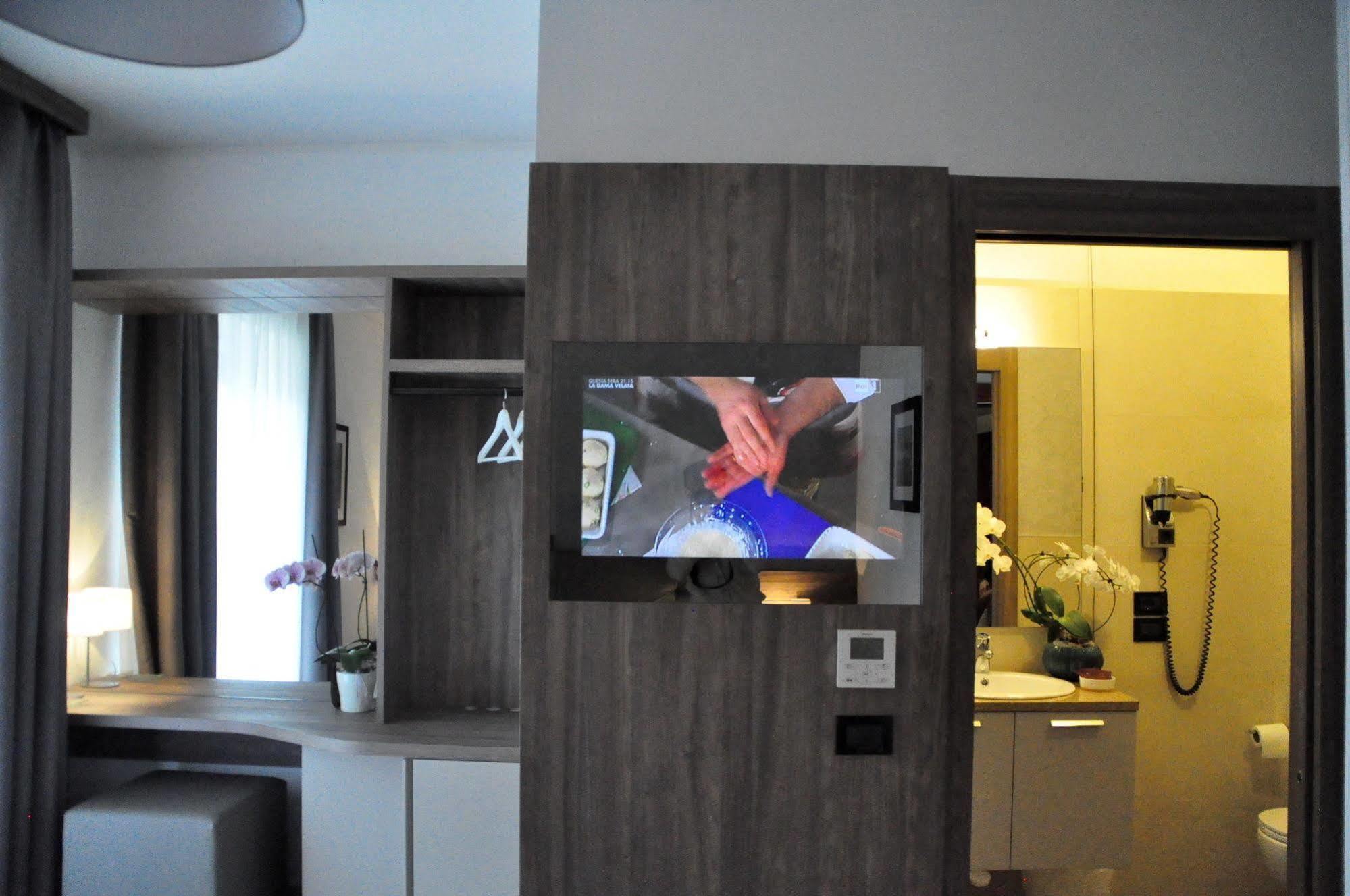 גראדו Hotel Regina מראה חיצוני תמונה